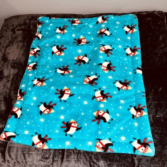 New, plush, fleece dog bed! Penguin  design! - Picture 2 of 2